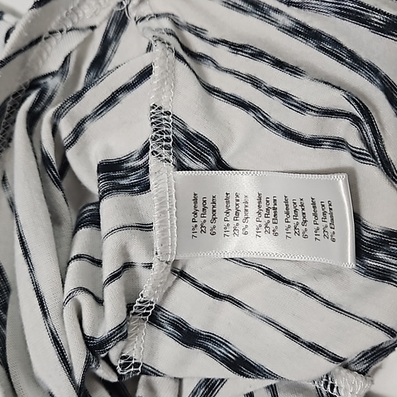 Puella Size XS Women's  Pull Over Top Mid Sleeve Stretch Crop #W-589 - Picture 8 of 9